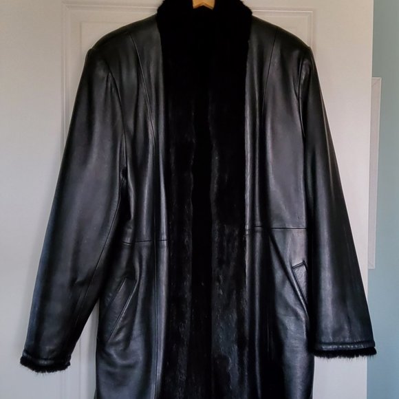 Luscious Black Mink - Picture 2 of 2